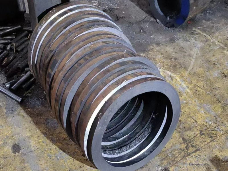 凌河30CrMo无缝钢管切割